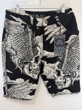 NWT‎ rebels vengeance men’s M fringed Winged Skull Men's Shorts tapestry gothic